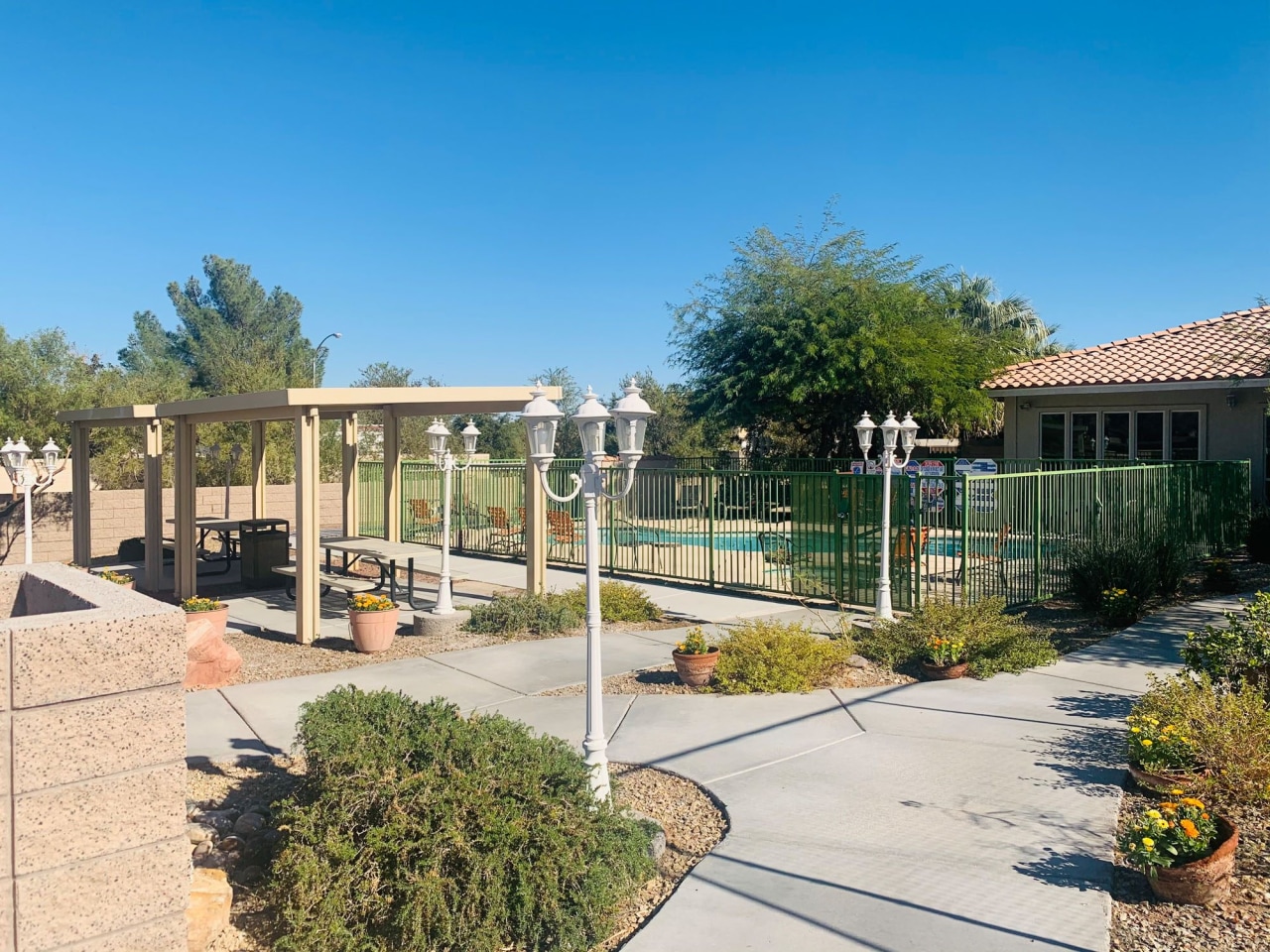 Senior Housing - Villas at Viking Road Image 2