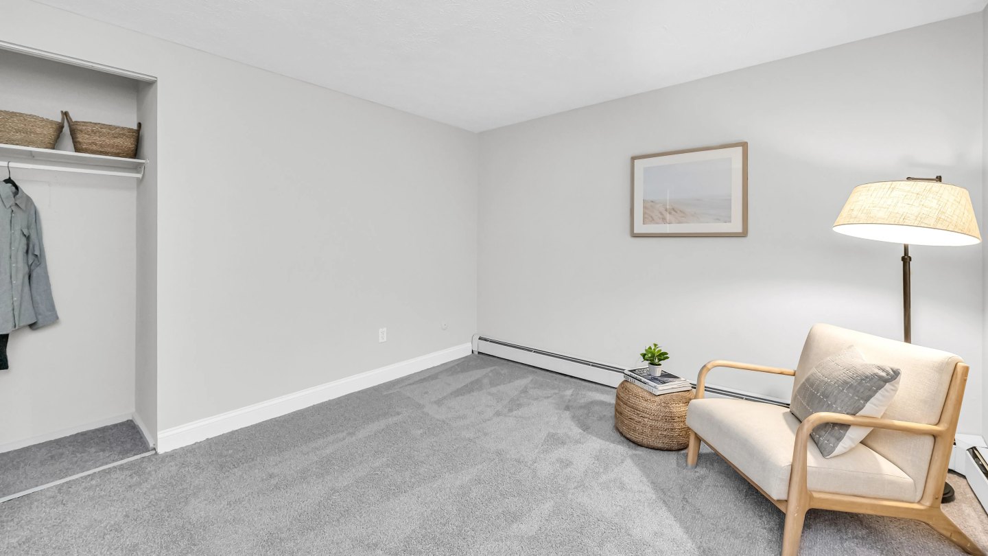 Edgewood Court Image 9