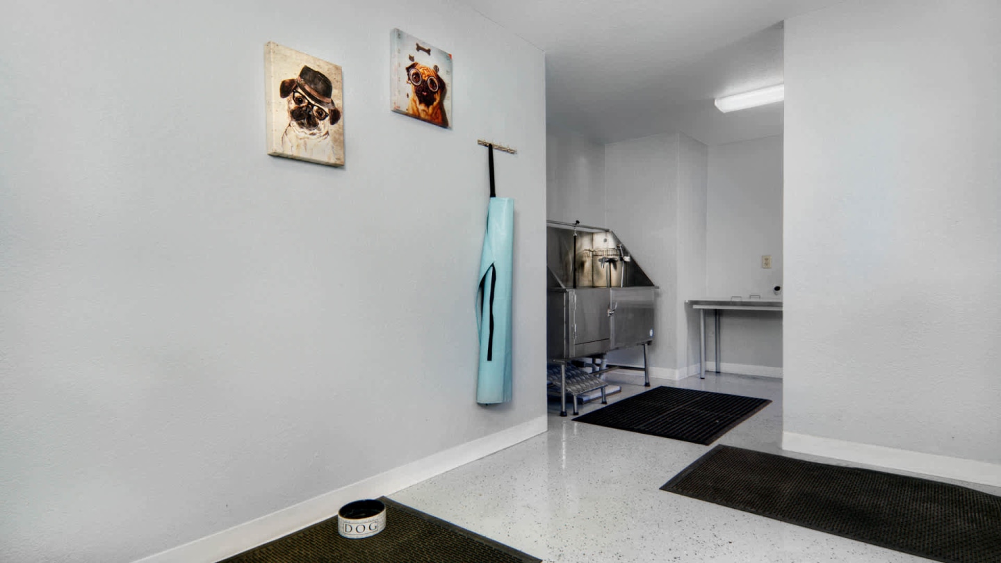 Woodleaf Image 25