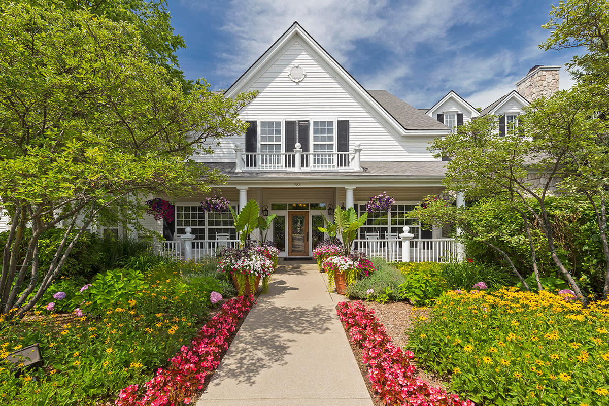 Village Green of Rochester Hills Image 3
