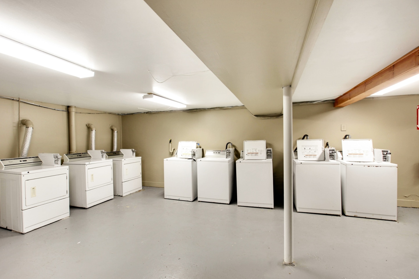 Saratoga Garden Apartments Image 10