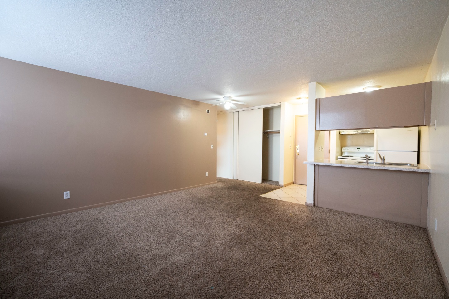2912 Harriet Ave S Image 2