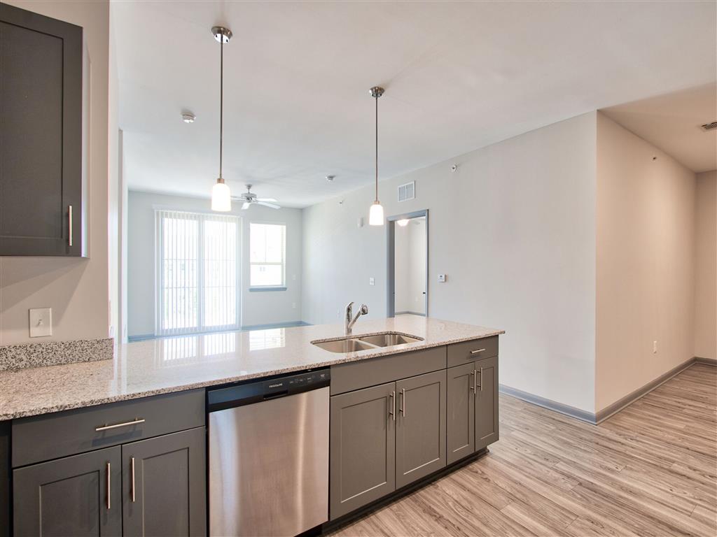 Summer Wind Apartments Image 38