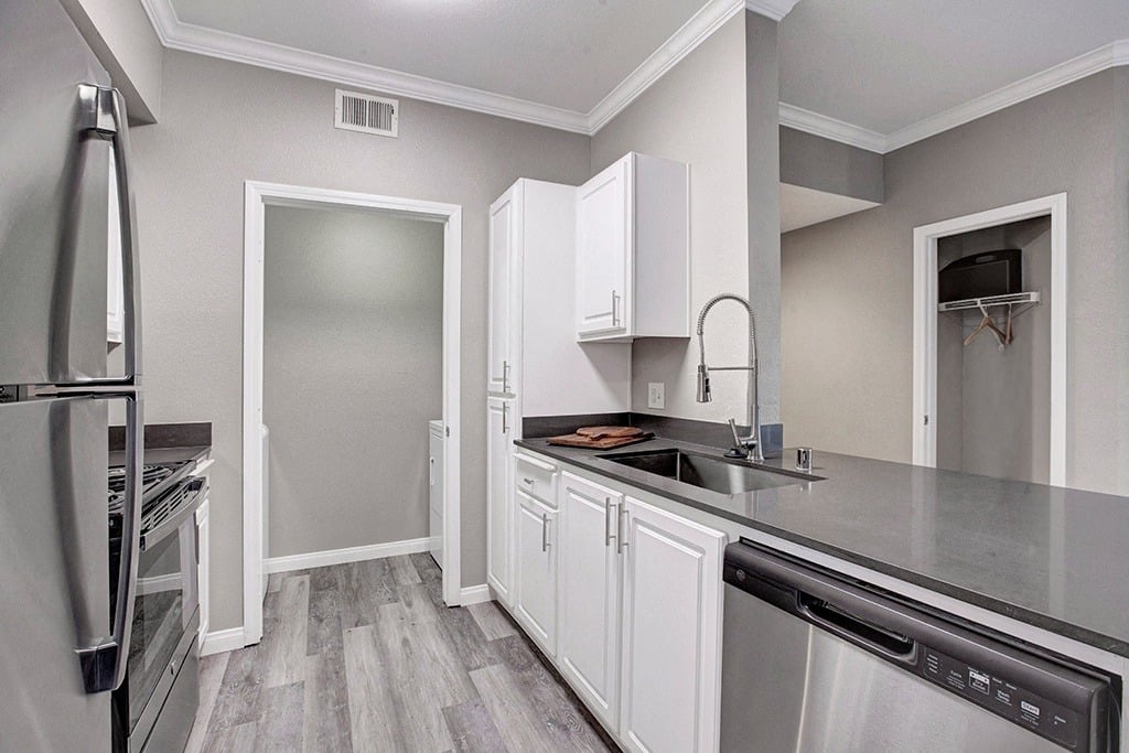 Broadleaf Apartments Image 64