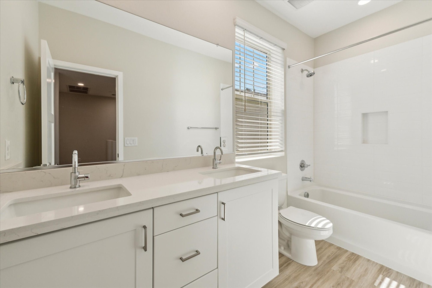 Avalon Townhomes Image 45