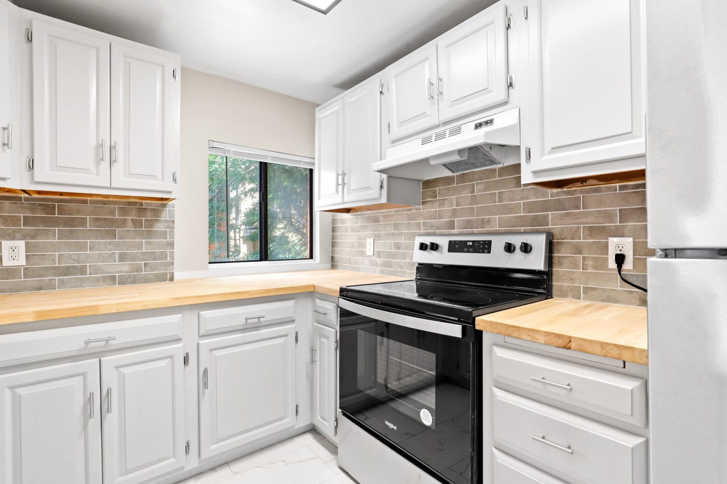 1602 Franklin Image 1