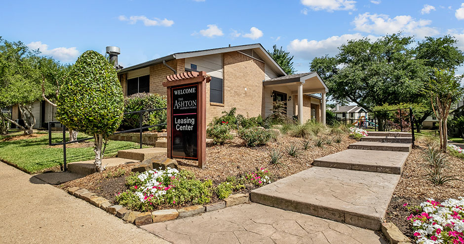 The Ashton Apartments Image 19