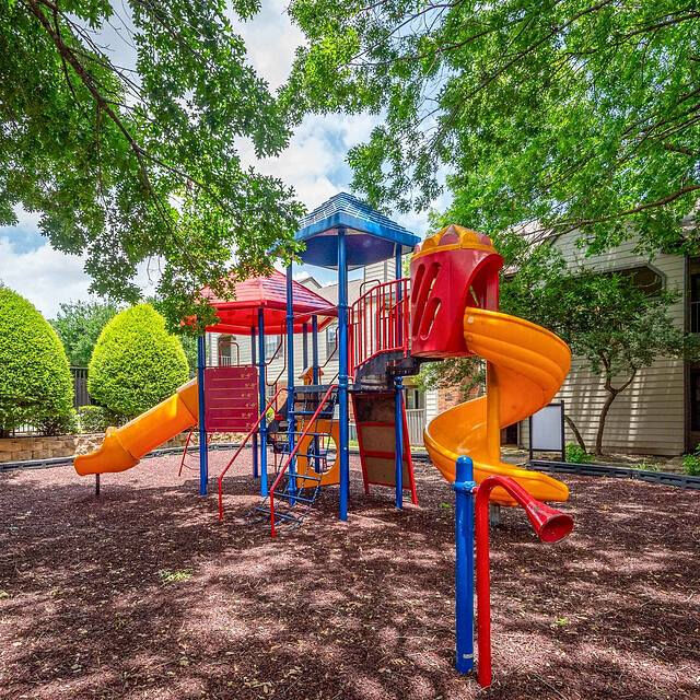 Park West Apartments Image 25