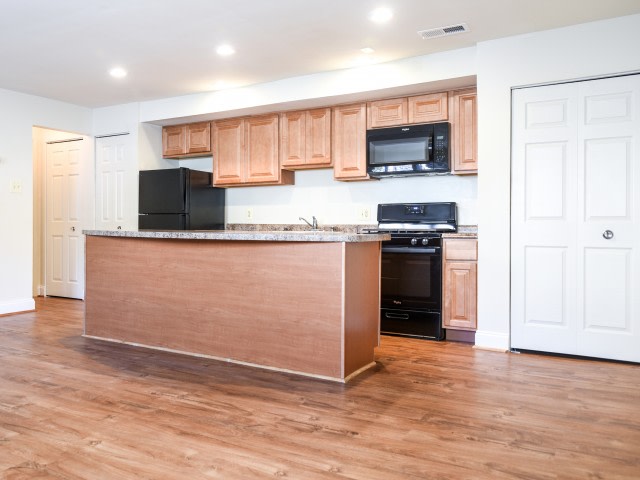 Oak View Image 6