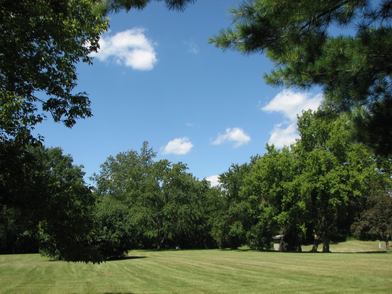 Parquelynn Village Image 6
