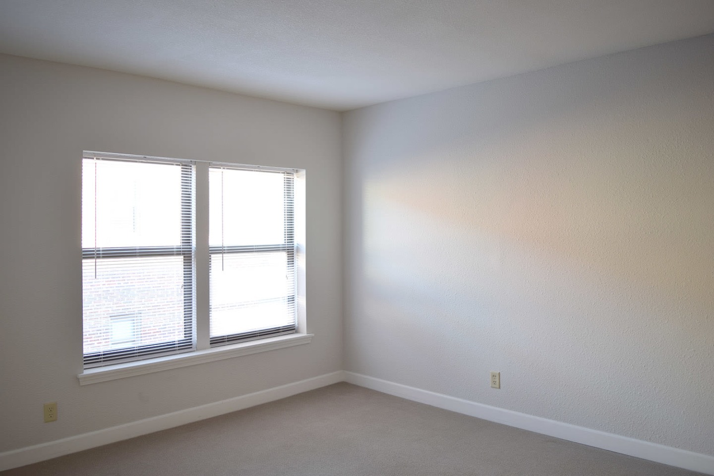 Kenwood Image 9