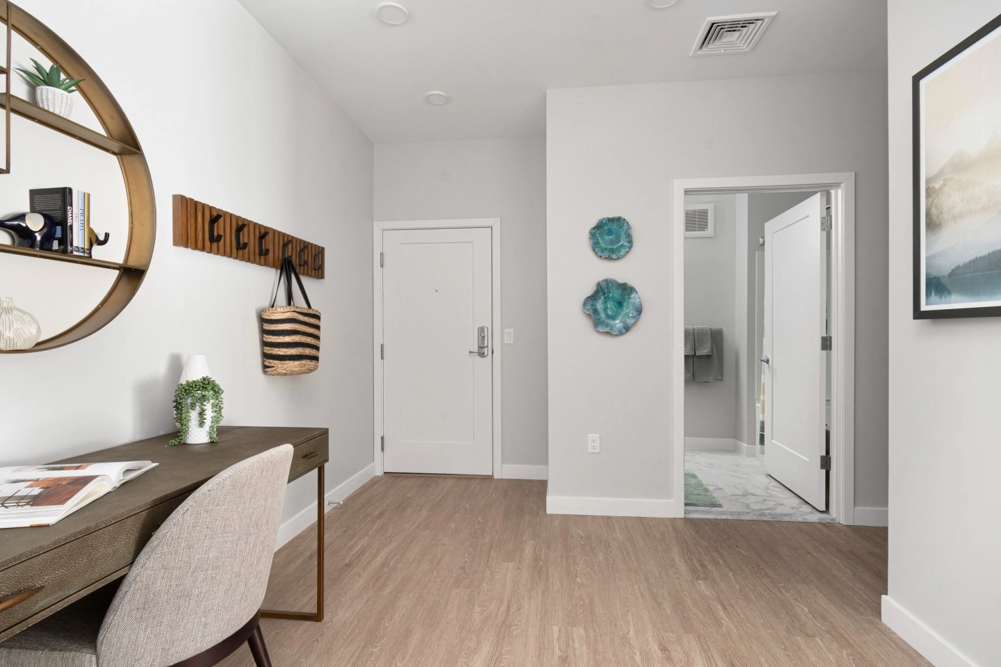 505 Sutton Image 5