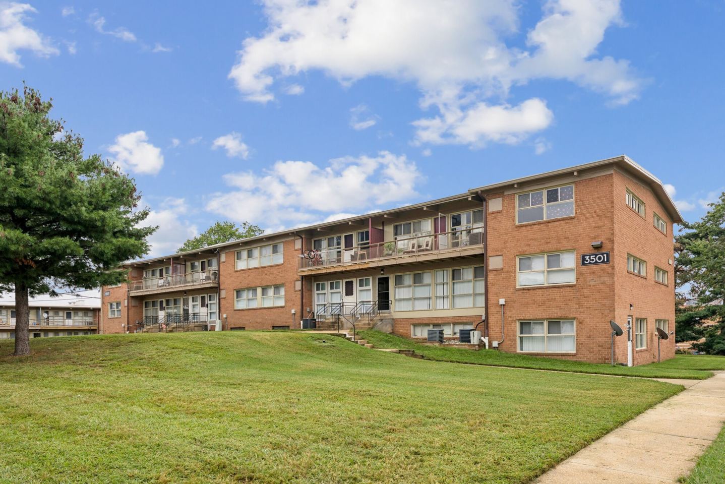 Belcrest Plaza Image 55