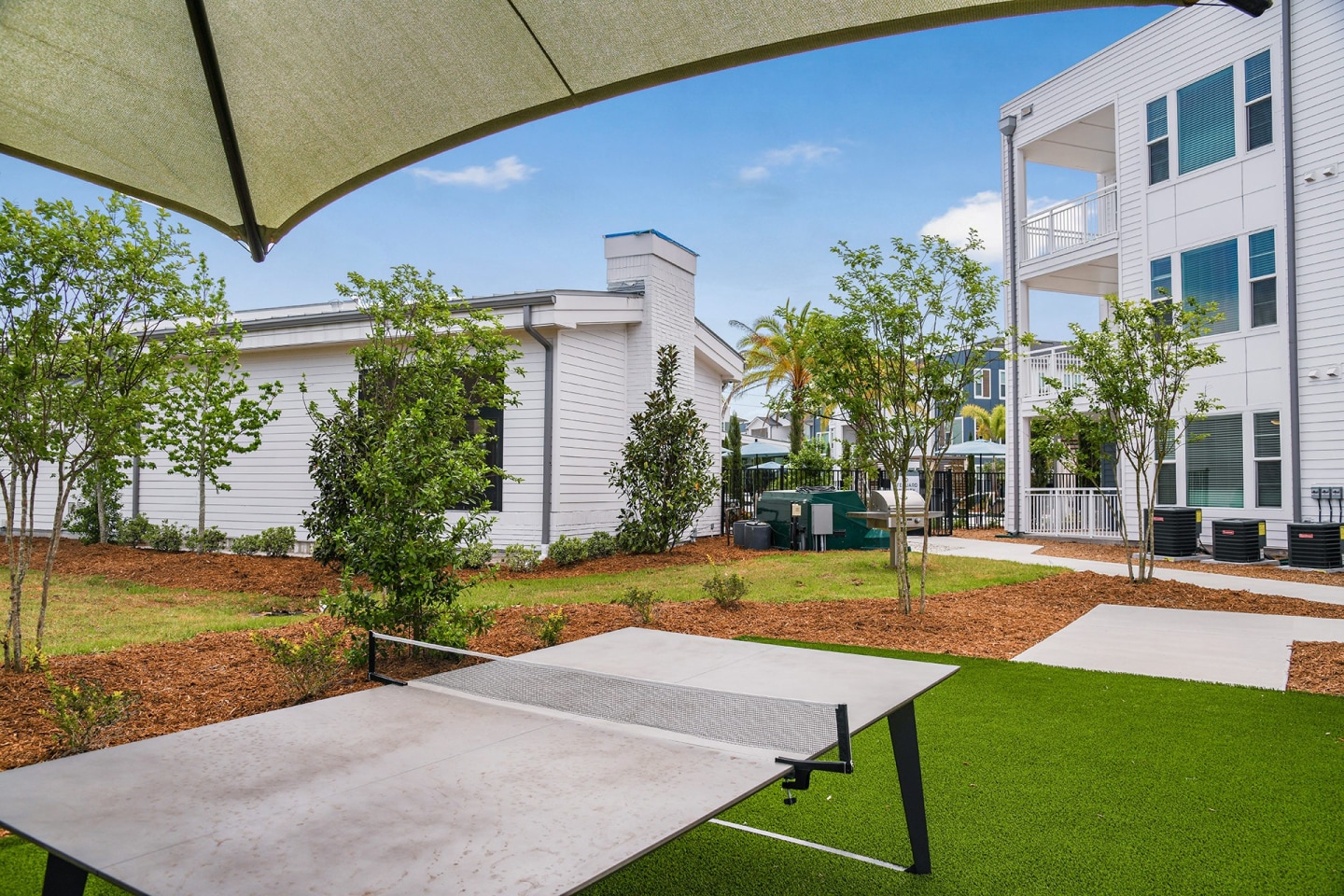 The Easton Riverview Apartments Image 31