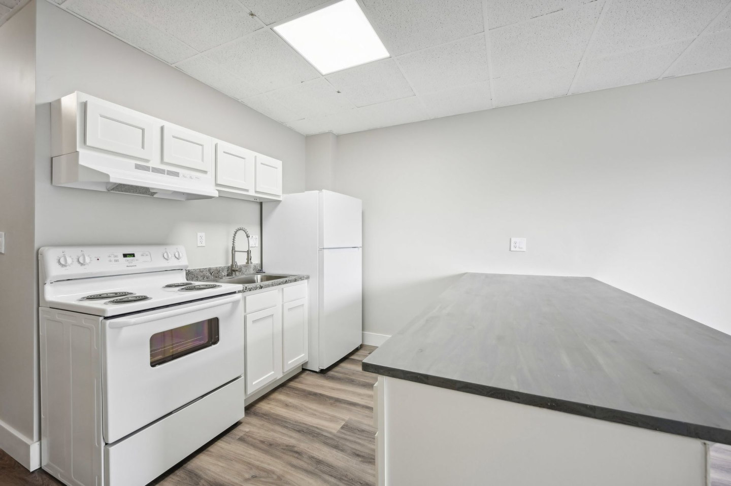 Franklin Park Apartments Image 1