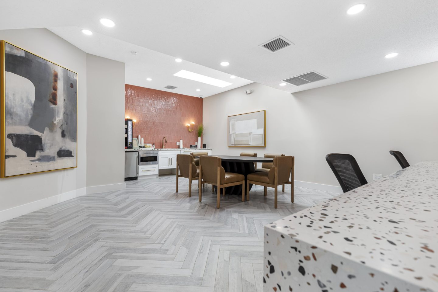 Alvista Hollywood Image 7