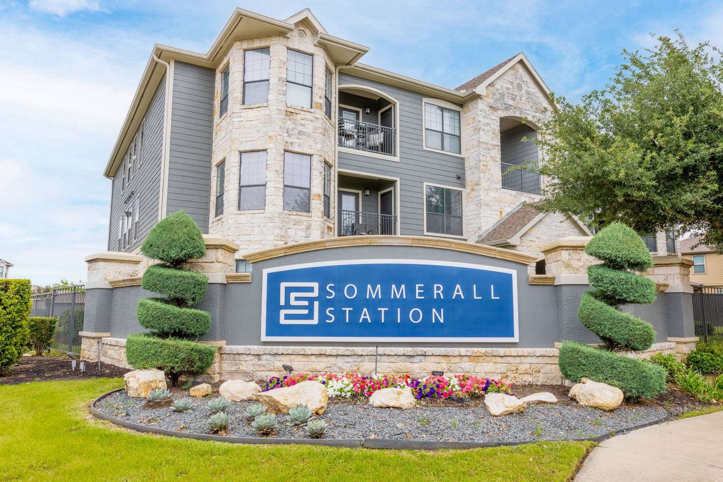 Sommerall Station Image 1