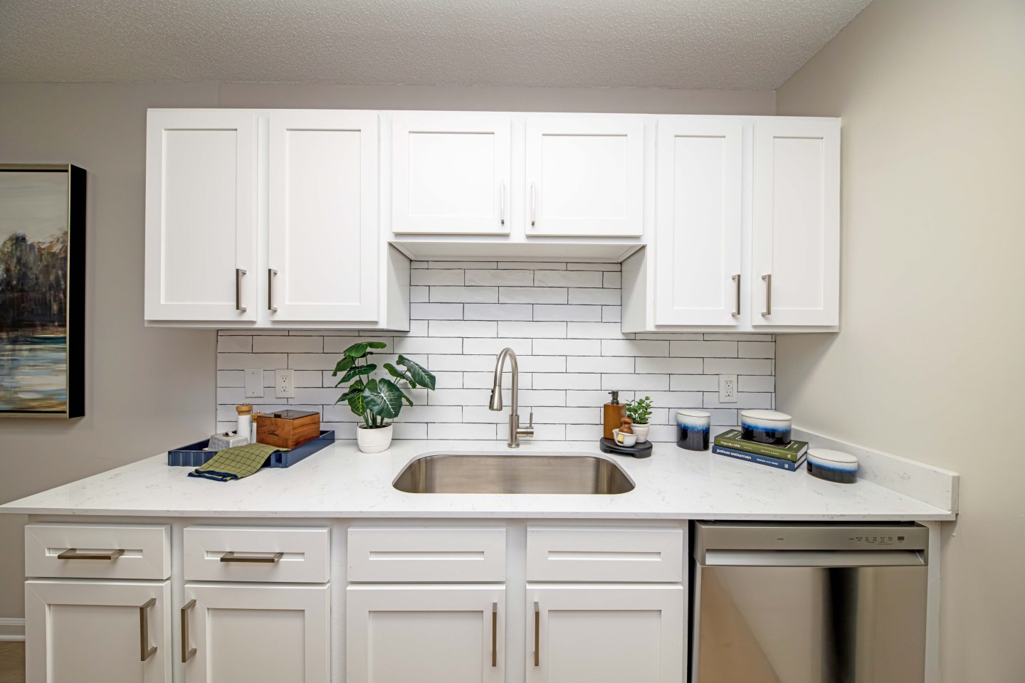 The Collins Apartment Homes Image 2