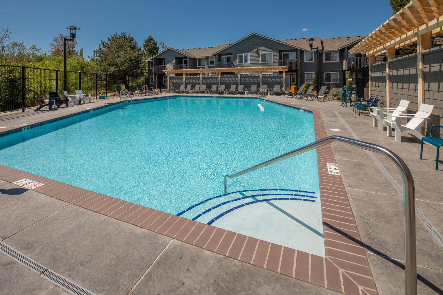 Creekside Apartments Image 17