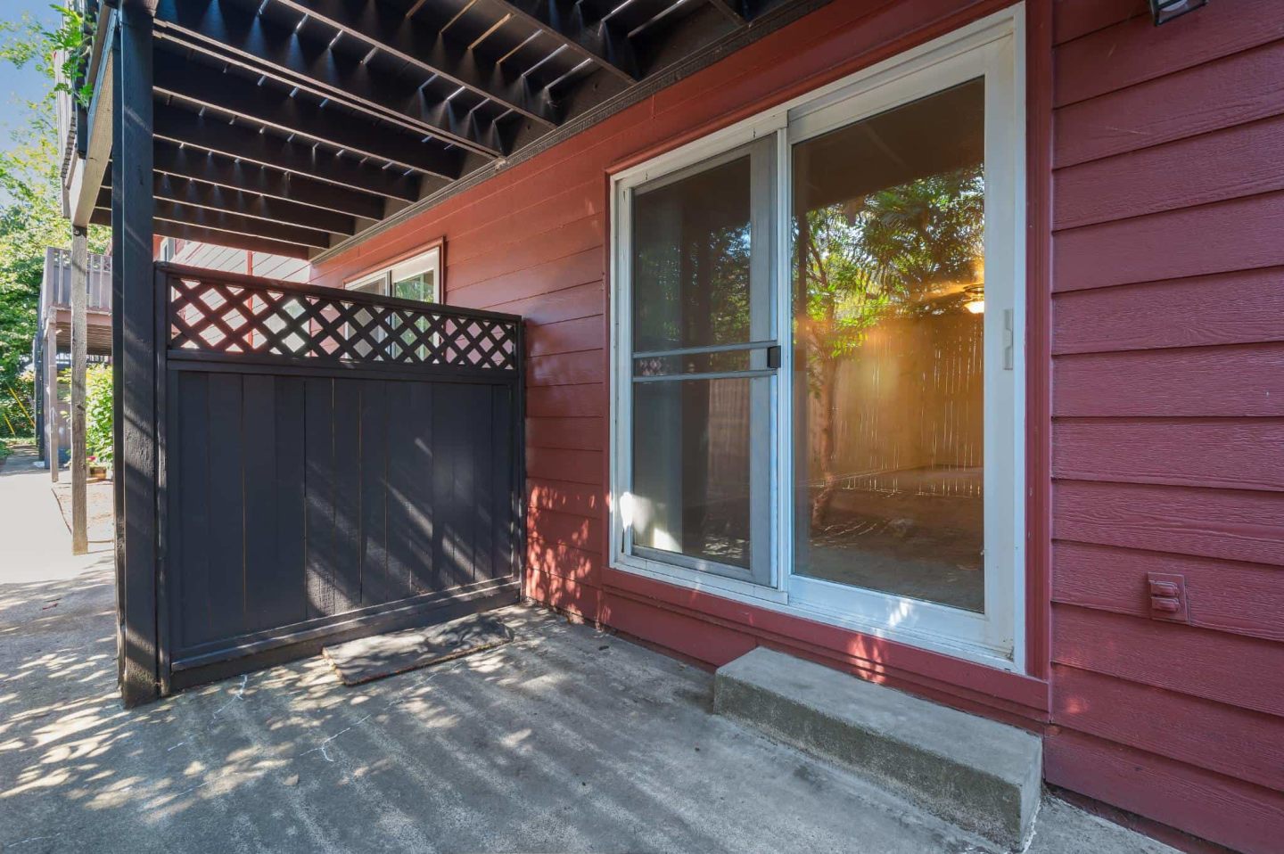 Colonial Villa Apartments Image 11