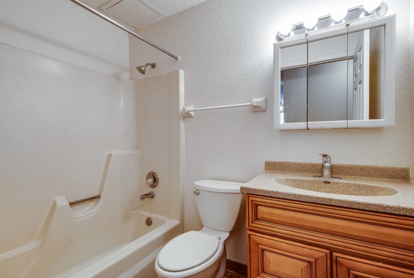 Silver Bell Apartments Image 3