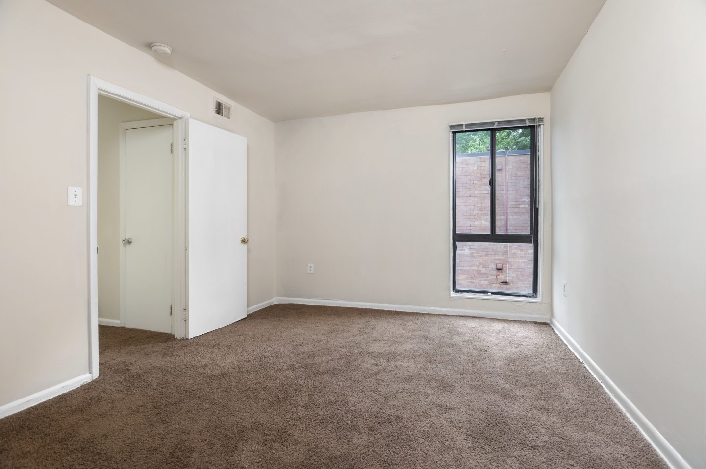 Park Pleasant Apartments Image 2