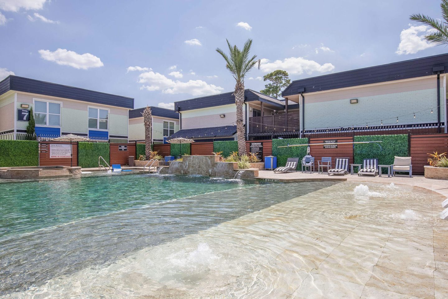 Dominion at Oak Forest Apartments Image 16