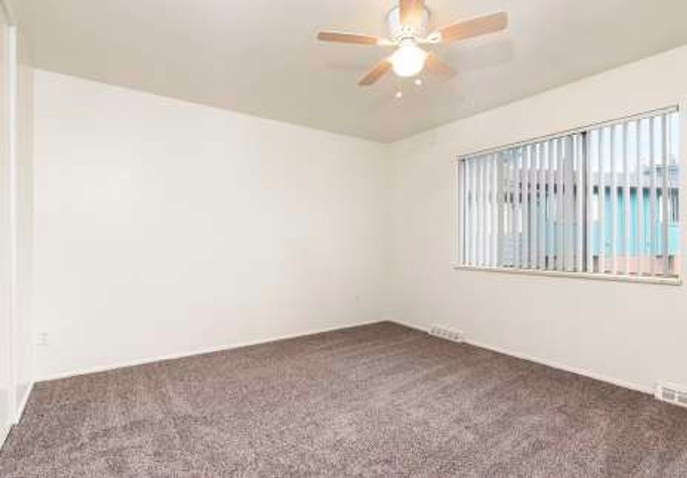 The Townhouse Apartment Homes Image 5