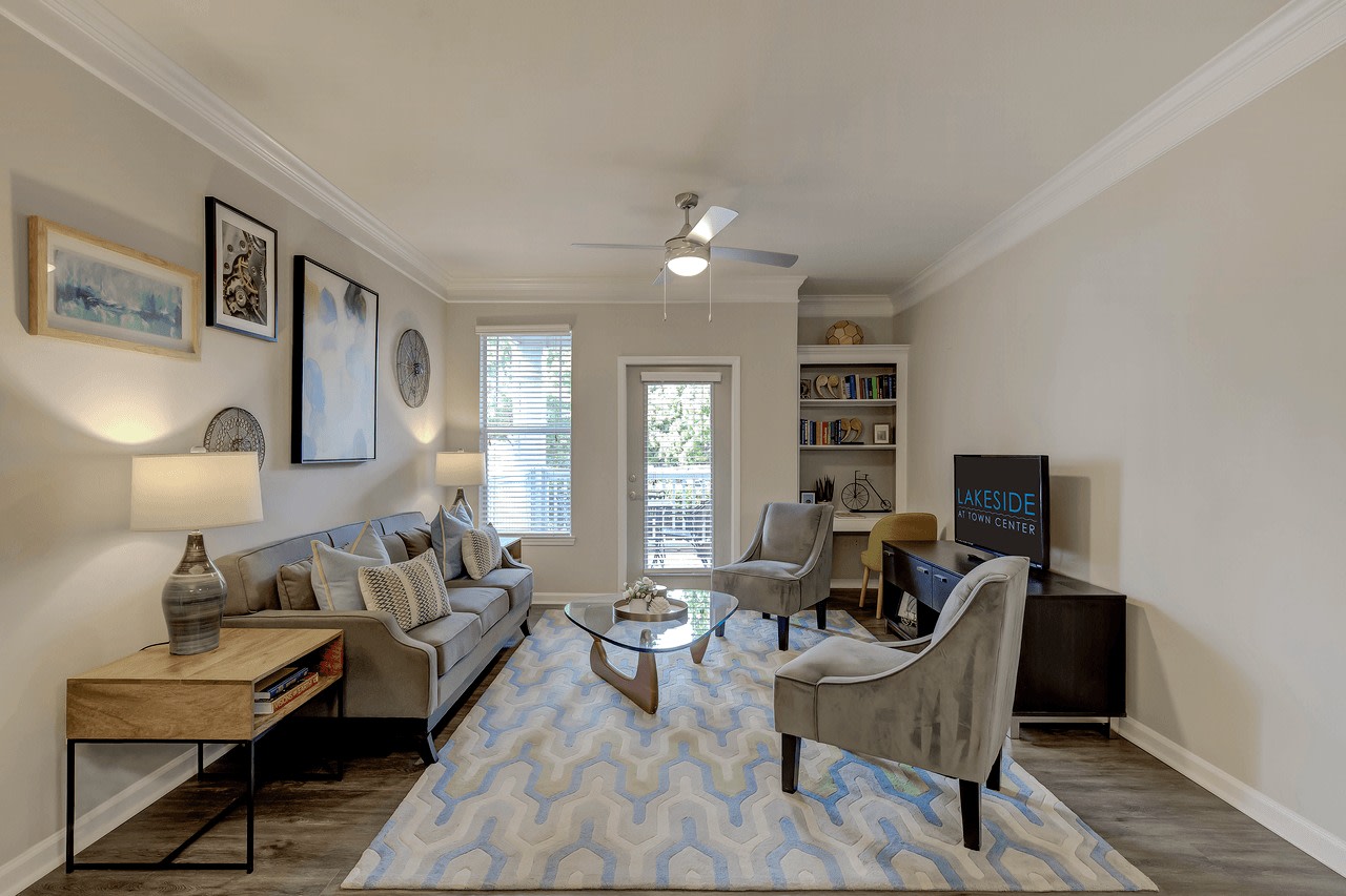 Lakeside at Town Center Apartments Image 16