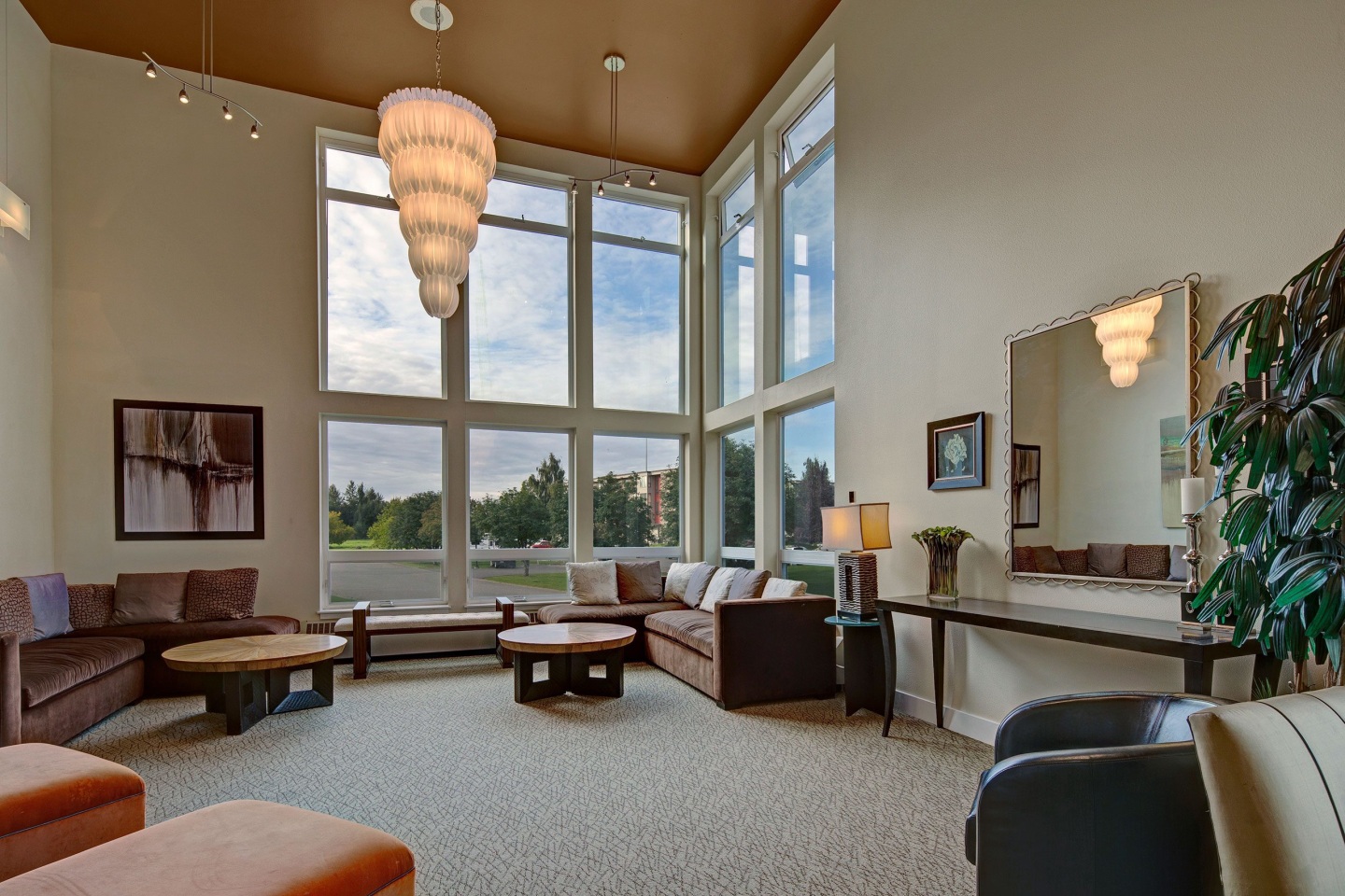 Alpine Apartments Image 8