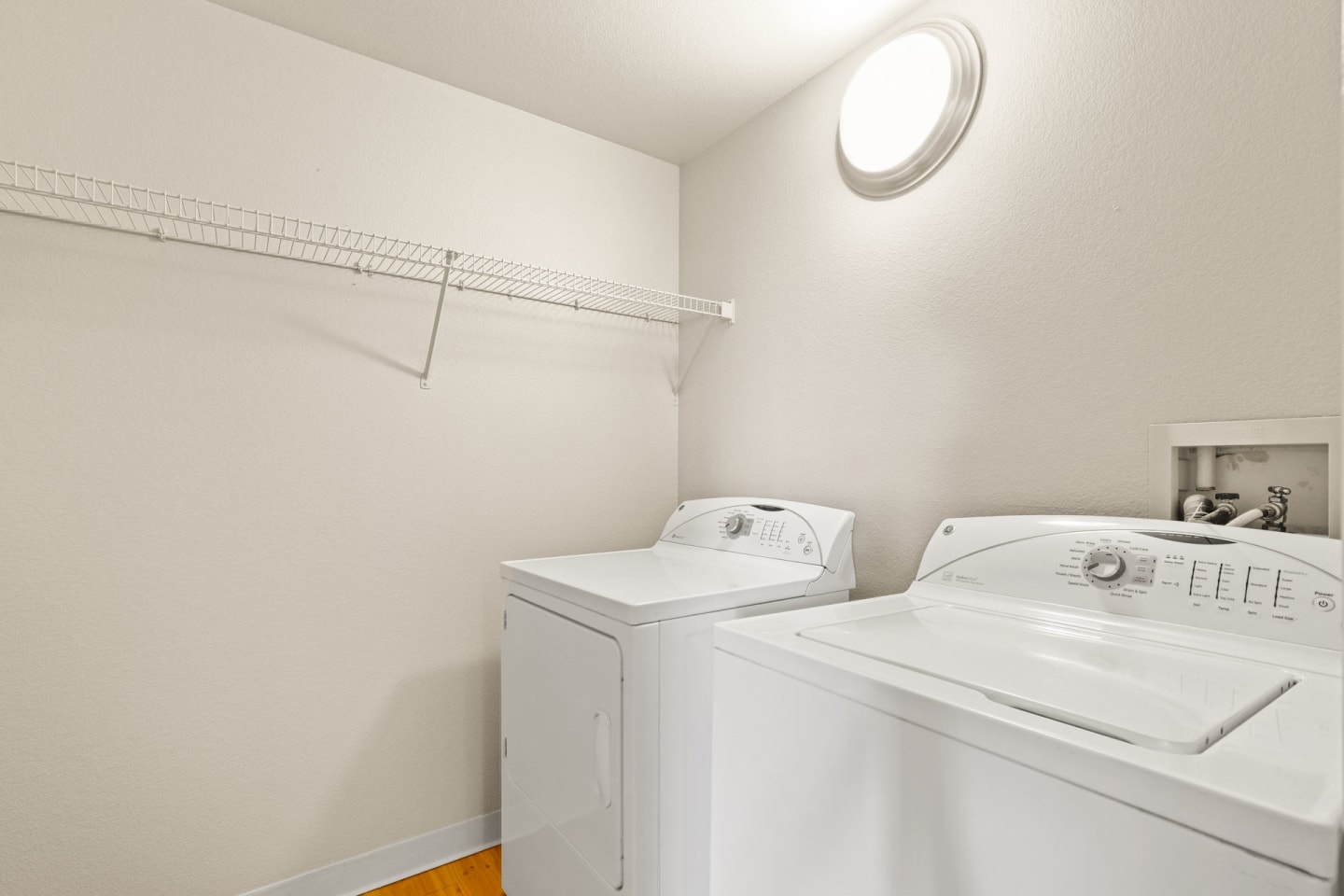 Parker Hilltop  Apartments Image 64
