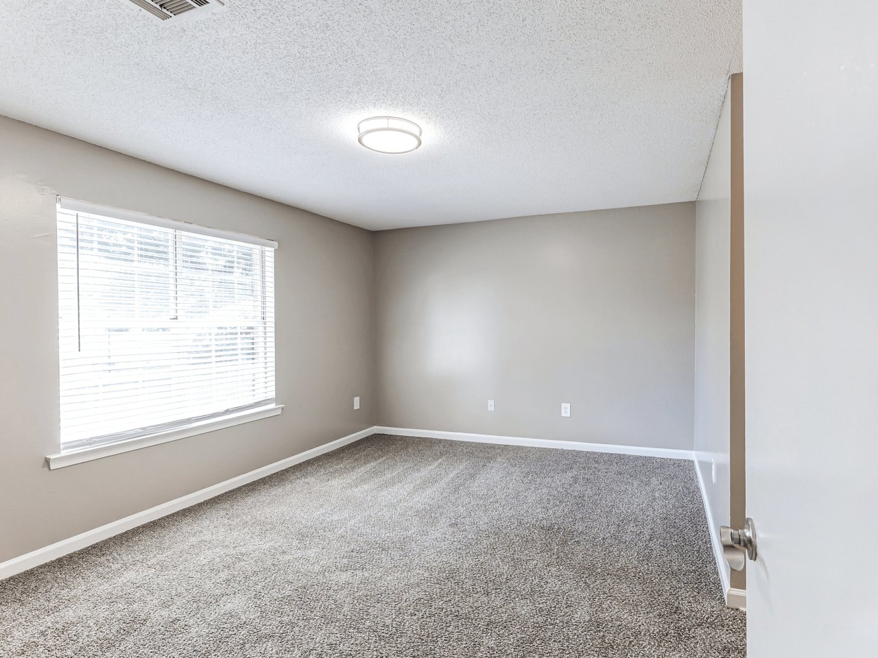 Waverly Apartments Image 35