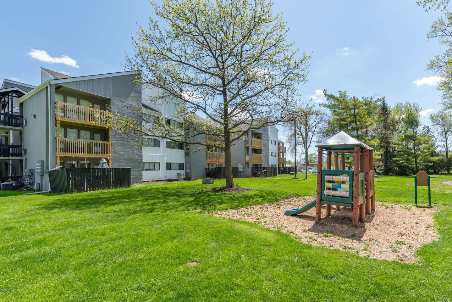 Bexley Village Image 18