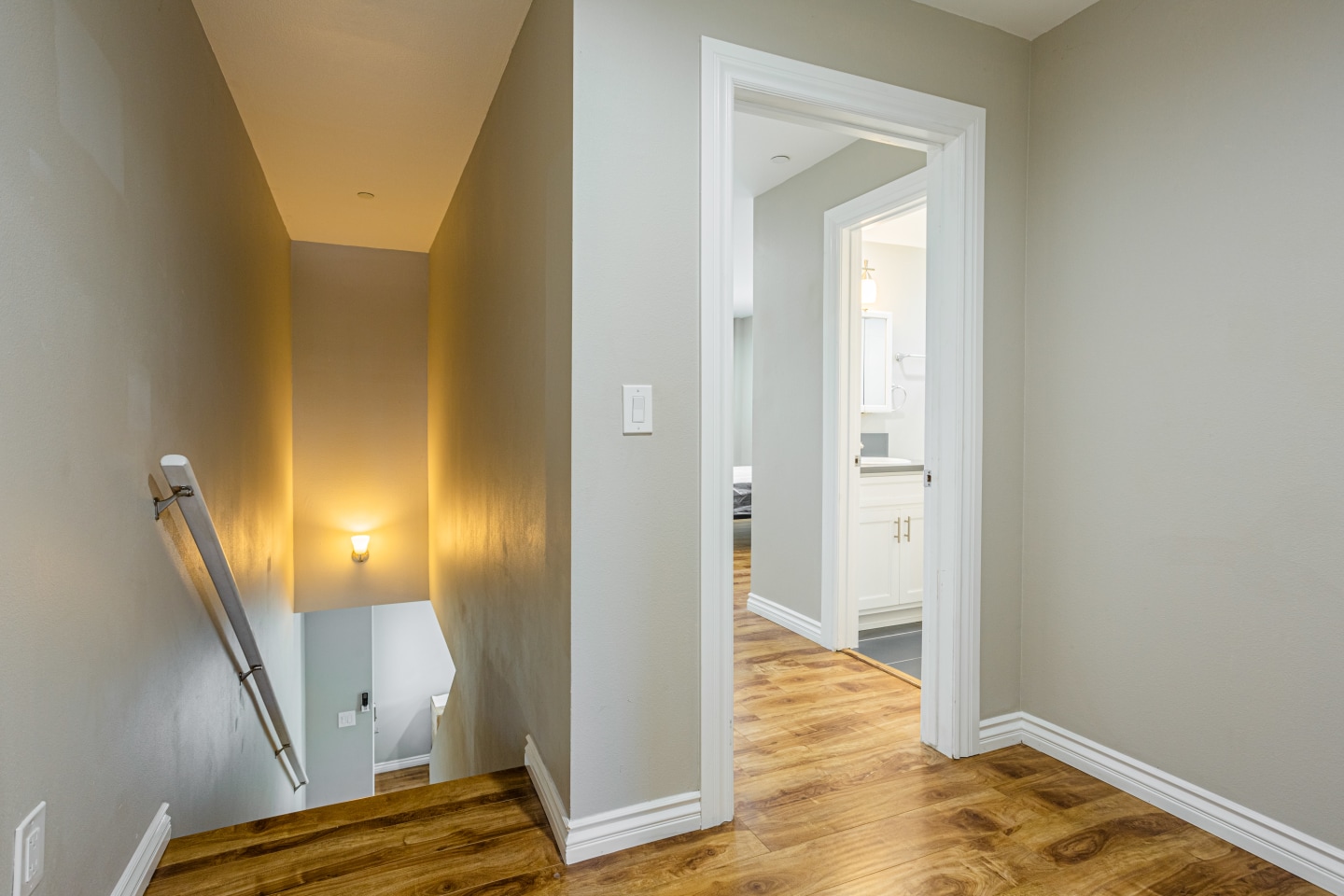 1201 W 36th Place Image 11
