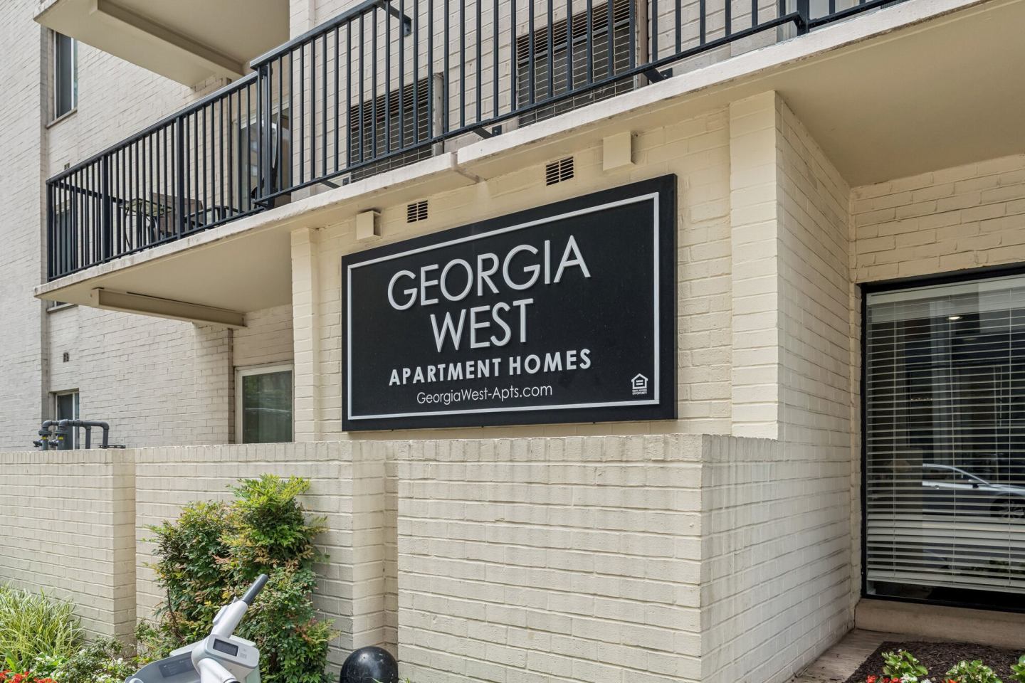 Georgia West Image 37