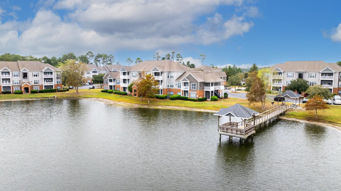 Odyssey Lake Apartments Image 1
