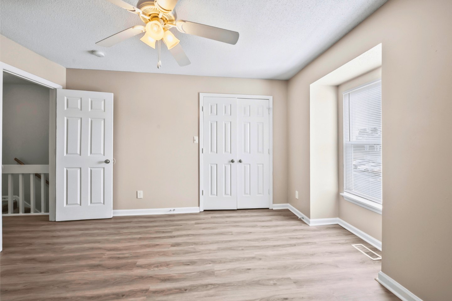 North Ingleside Townhomes Image 17