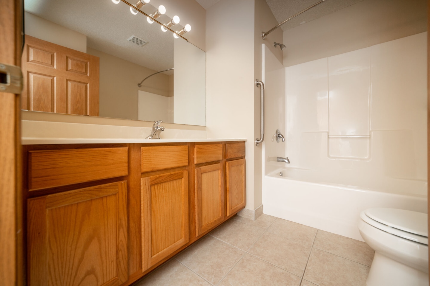 River Oak Heights Image 11
