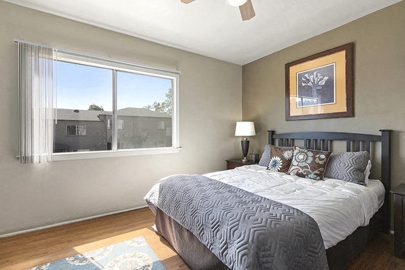 Wyvernwood Garden Apartments Image 11