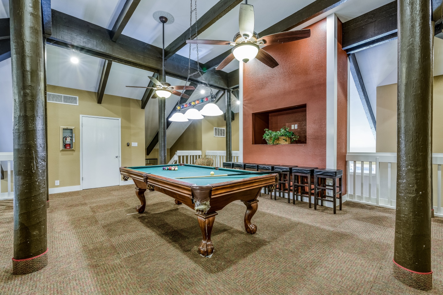 Rollingwood Condominium Rentals Image 3