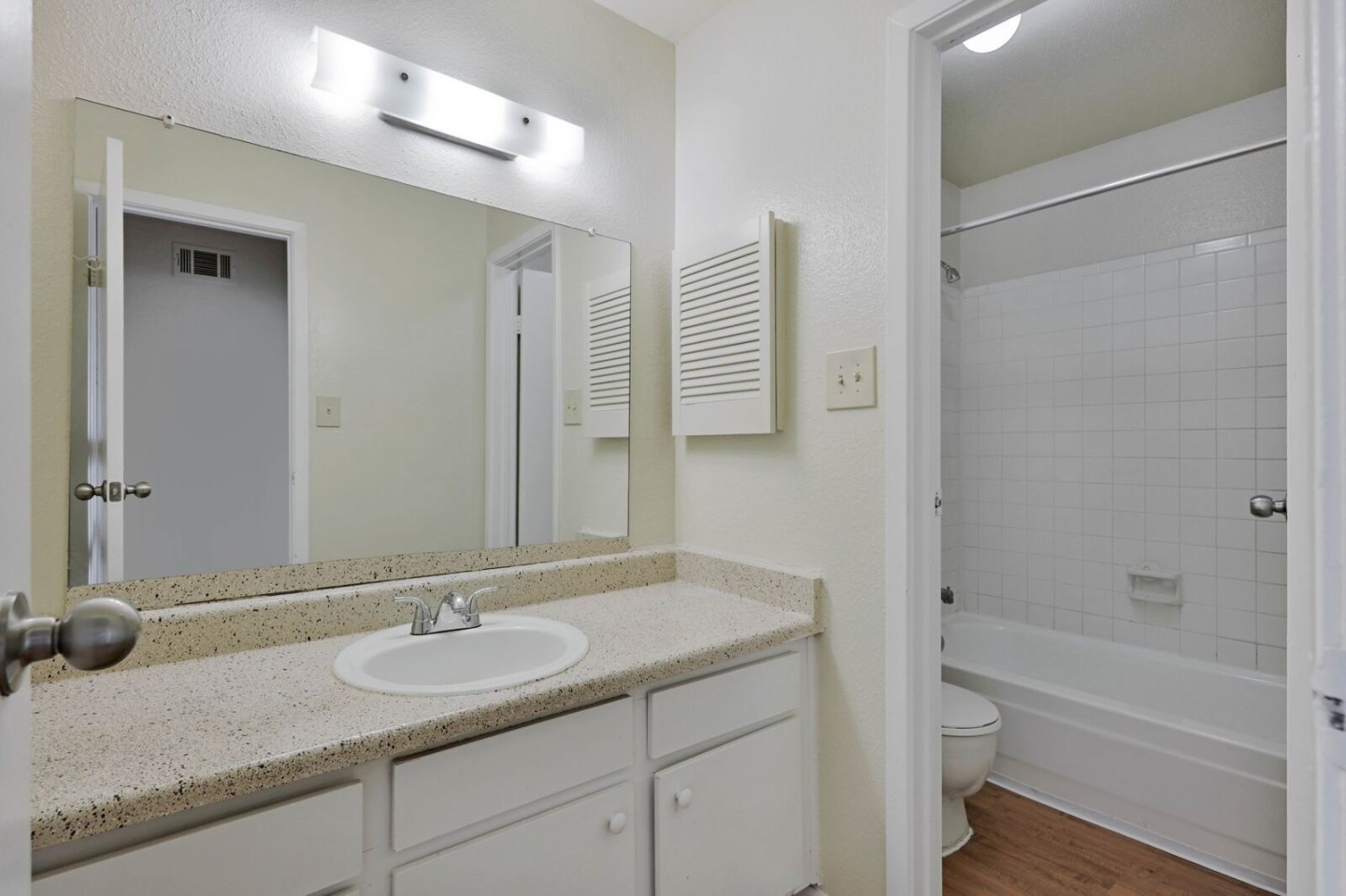 Inwood Grove Image 31