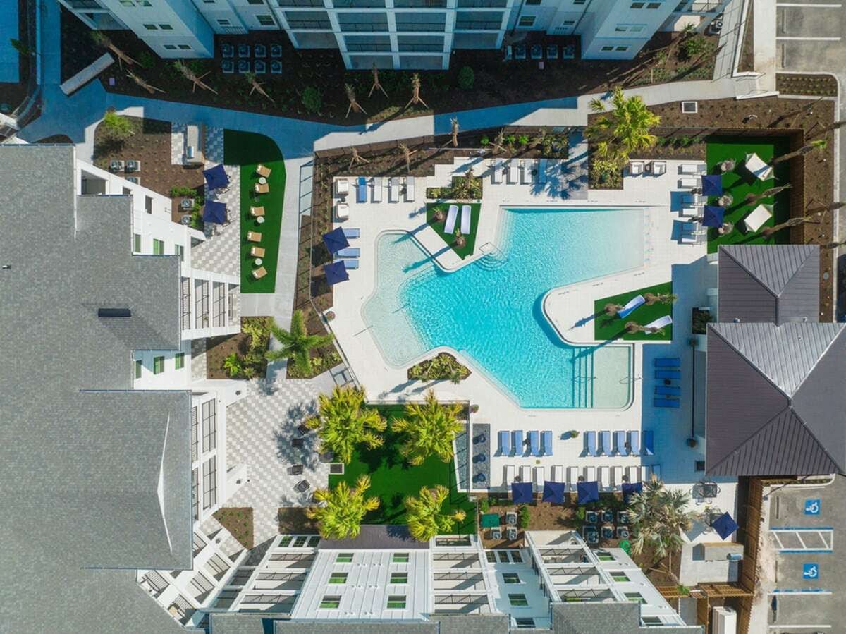 Rowan Pointe Image 2