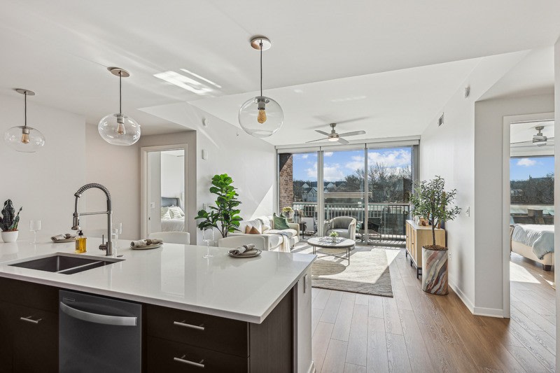Vertis Green Hills Image 1