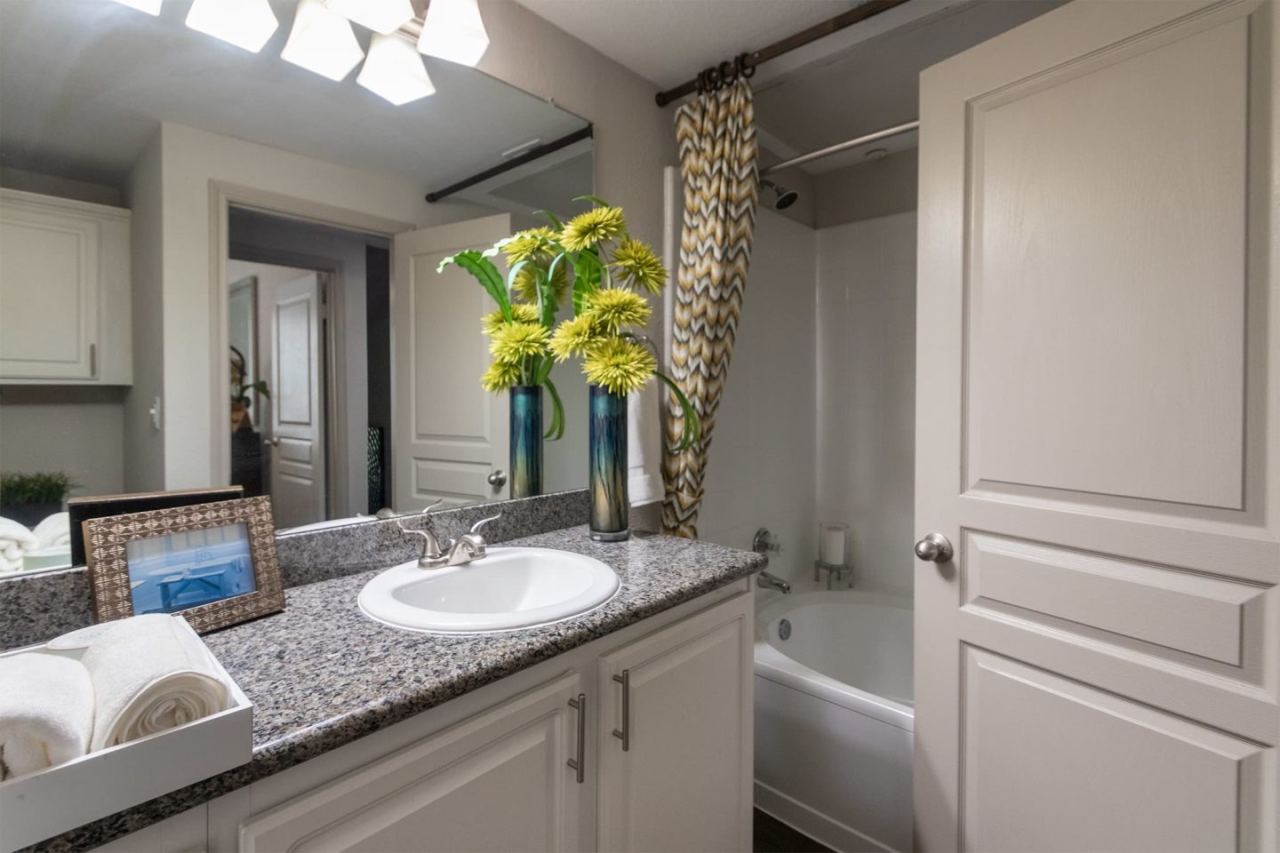 The Brownstones Townhome Apartments Image 29