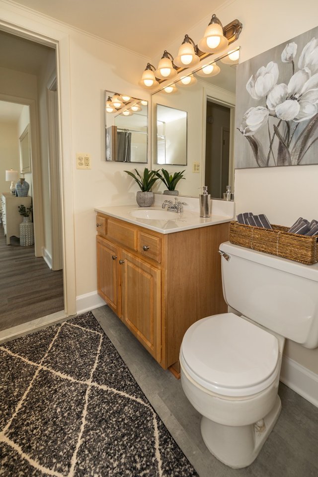 The Brittany Apartments Image 35