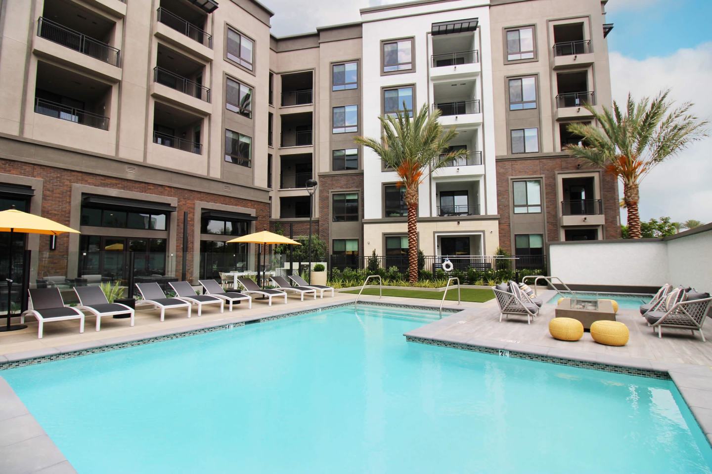 Link OC Apartments Image 47
