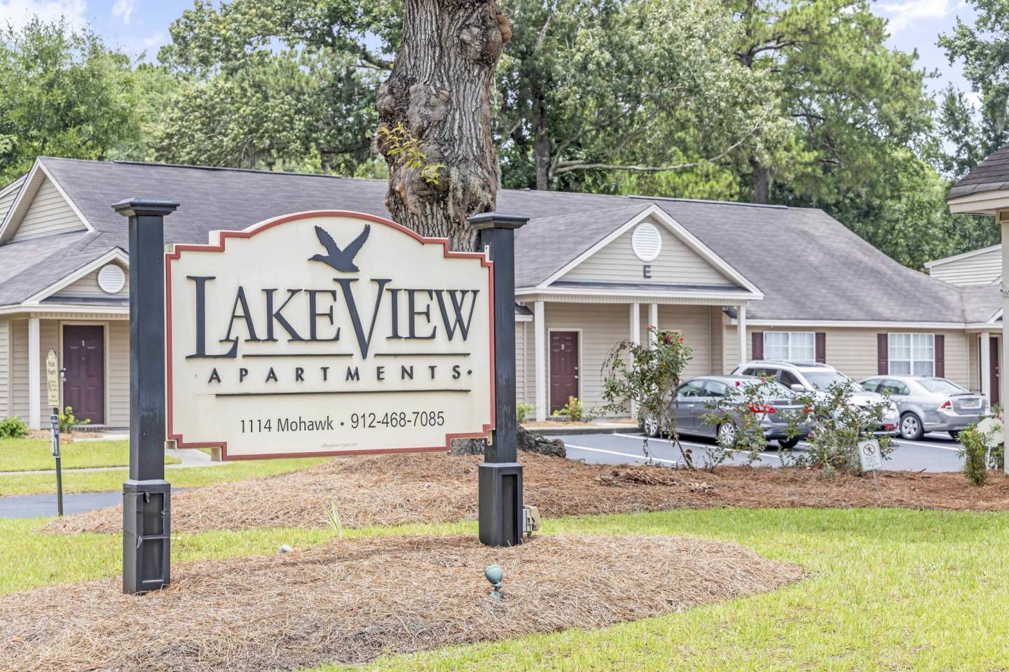 Lakeview Oaks Image 1