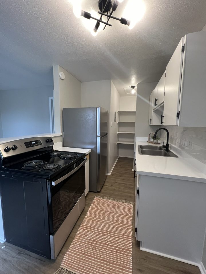 Greenway Apartments Image 4