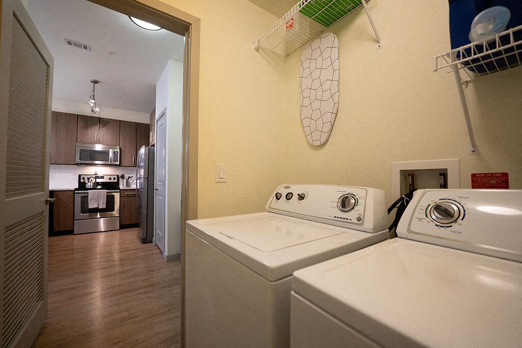 Line 28 at LoHi Apartments Image 25