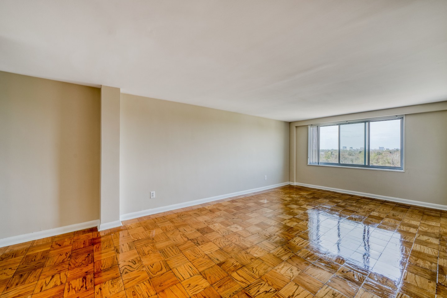 8600 Apartments Image 17